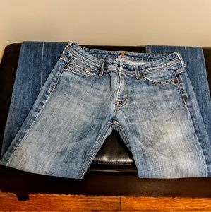 7FAM 😇👖7 for all Mankind straight leg jeans 28